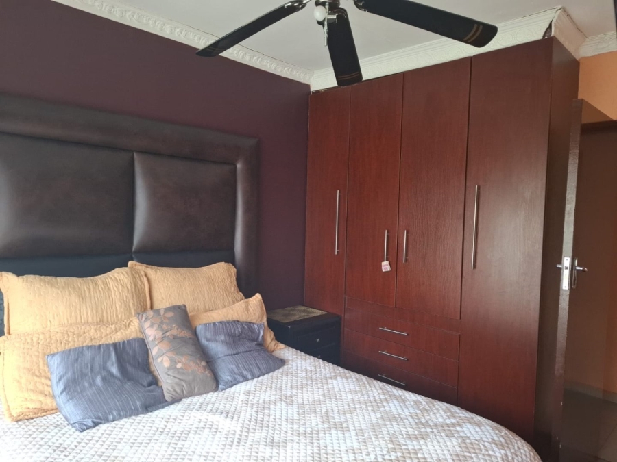 5 Bedroom Property for Sale in Fichardt Park Free State